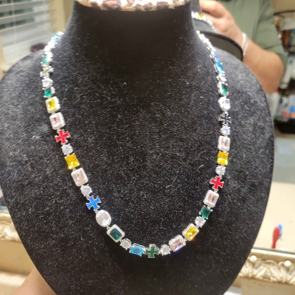22in Multi-gem silver necklace 10mm wide