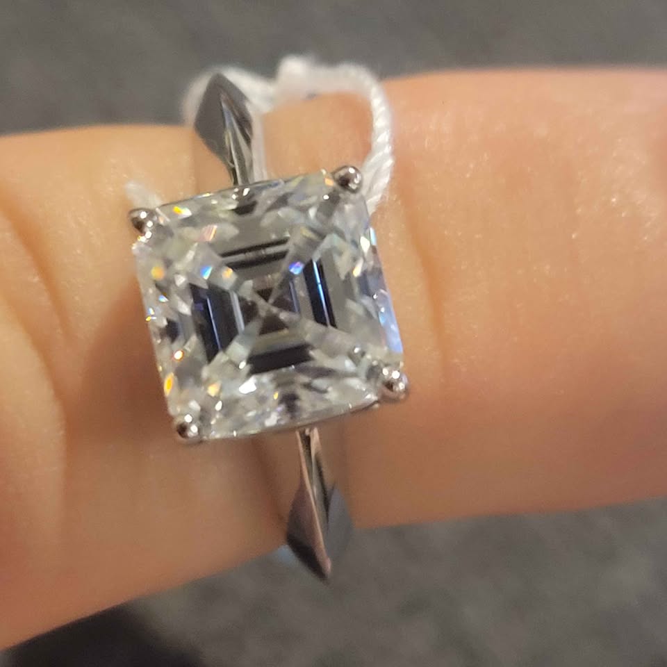 3ct moissanite silver ring, size 6