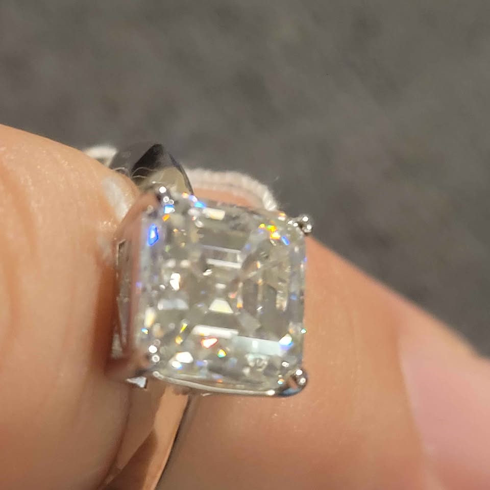 3ct moissanite silver ring, size 6