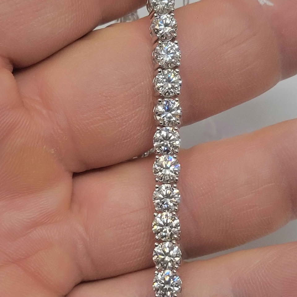 8.5 in. Moissanite silver tennis bracelet. 5mm